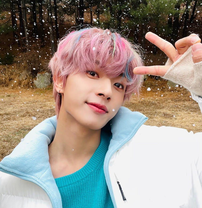 pink hyungu